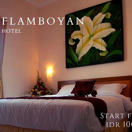 Hotel Flamboyan Jember Bagian luar foto