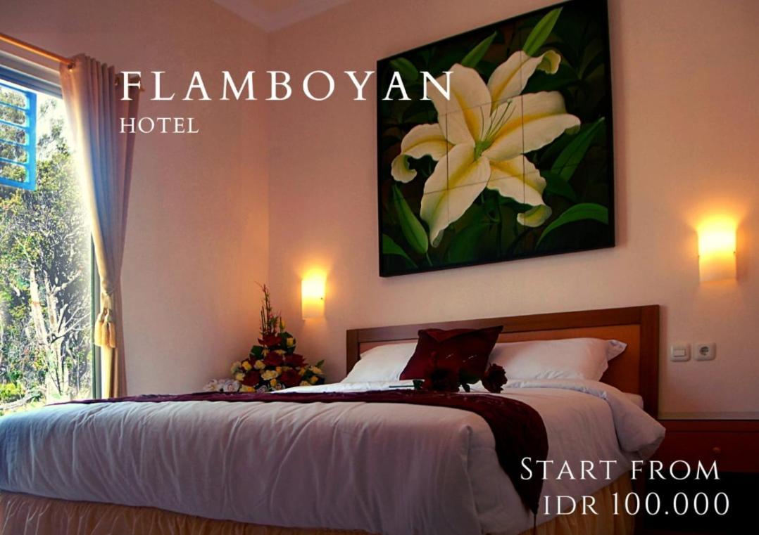 Hotel Flamboyan Jember Bagian luar foto